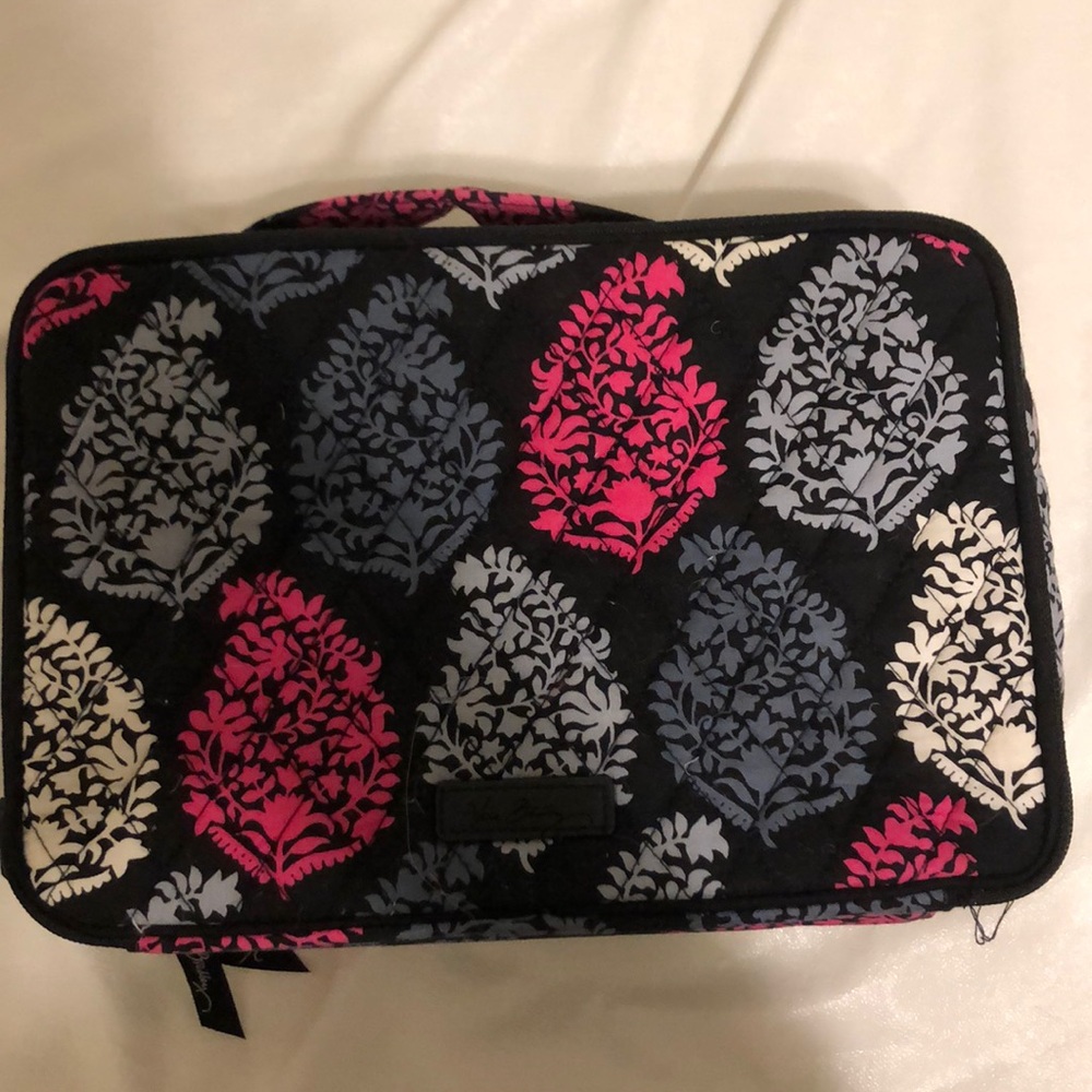 Vera Bradley Makeup/Tolietrie Kit